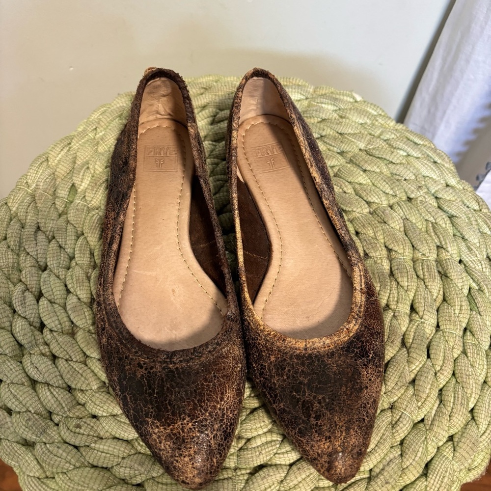 Frye Regina Chocolate Brown Distressed Leather Boho Point Toe Ballet Flat Size 8 - Picture 4 of 11
